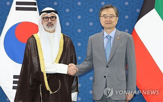  Republic of Korea, Kuwait discuss cooperation on energy, infrastructure